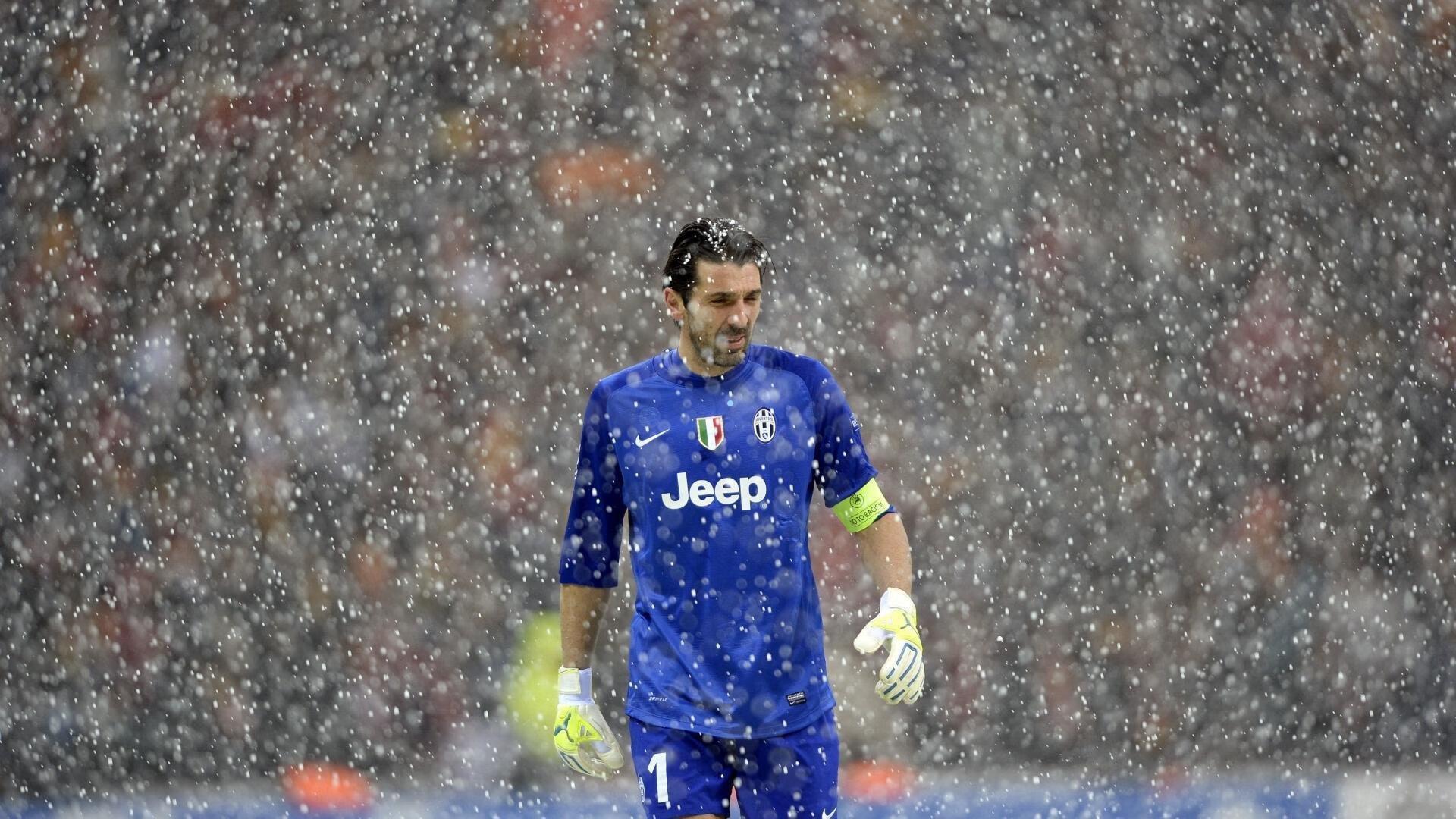 海星体育_梅尔顿攻防俱佳冲击首发席位 勇士失误频生成争冠绊脚石